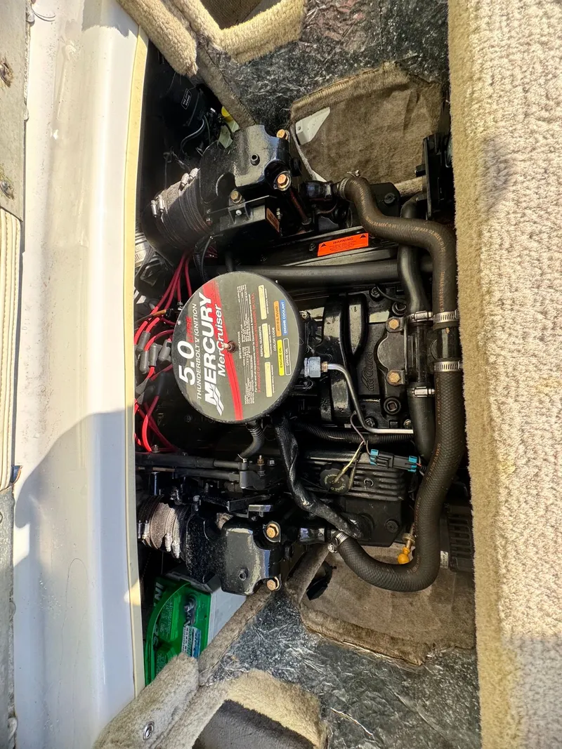 Slide: The Image of Crownline Boats 192 2003 - 12