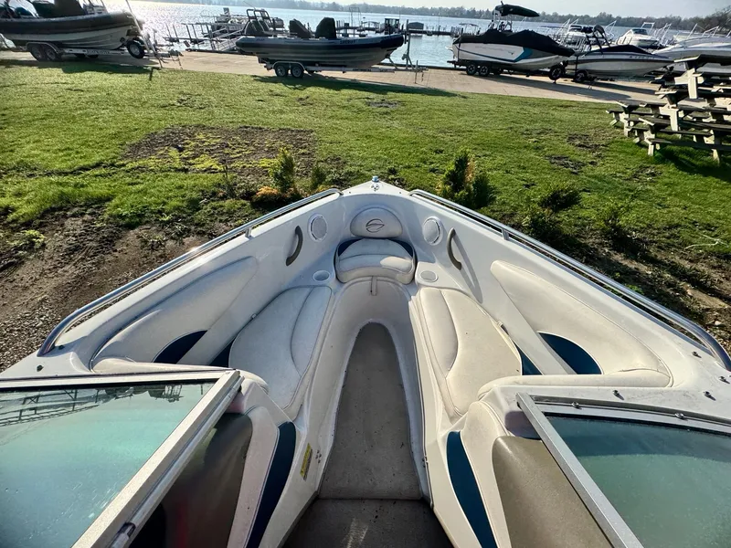 Slide: The Image of Crownline Boats 192 2003 - 4