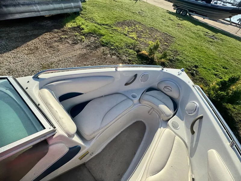 Slide: The Image of Crownline Boats 192 2003 - 5