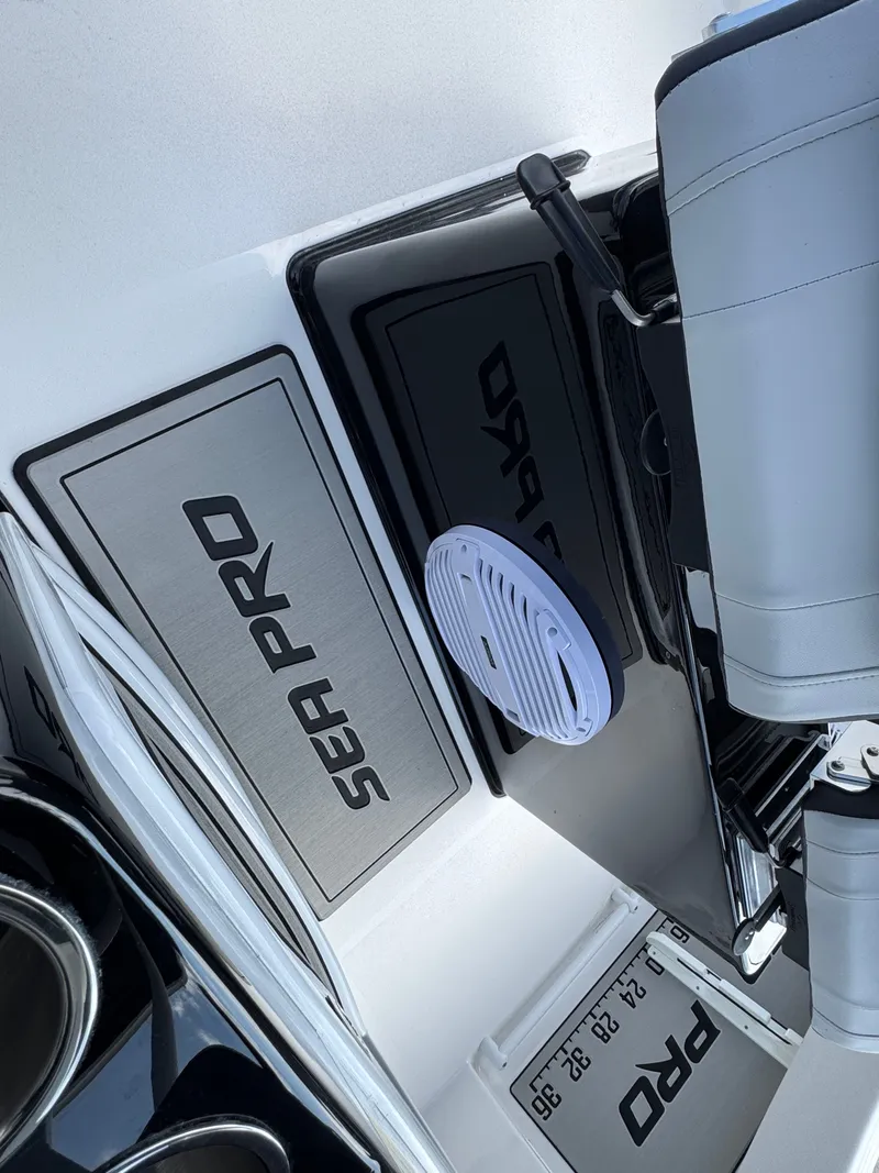 Slide: The Image of Sea Pro 245 FLXR Sandbar 2026 - 8