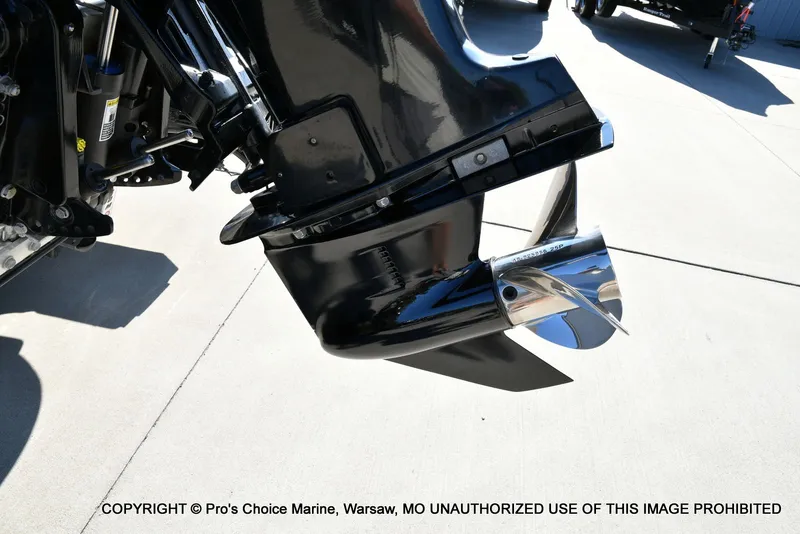 Slide: The Image of Nitro Z-8 w/250HP Mercury Pro-XS 2015 - 26