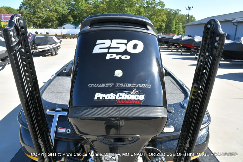 Slide: The Image of Nitro Z-8 w/250HP Mercury Pro-XS 2015 - 27