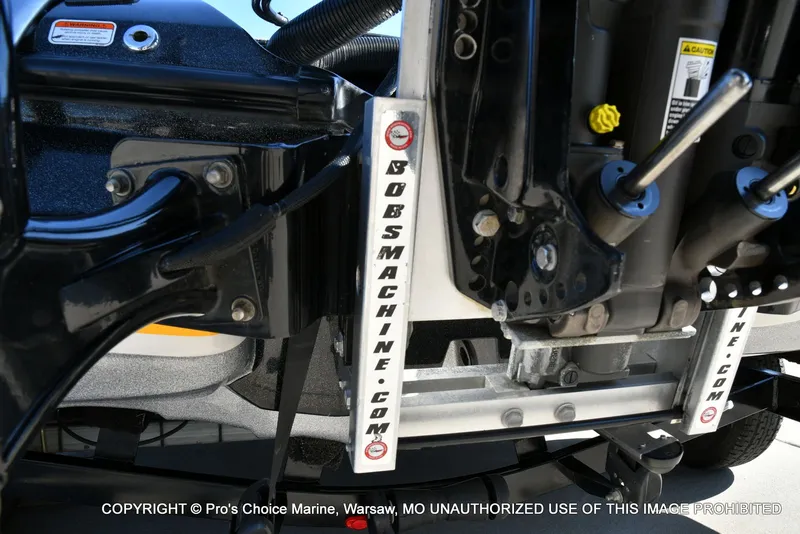 Slide: The Image of Nitro Z-8 w/250HP Mercury Pro-XS 2015 - 29