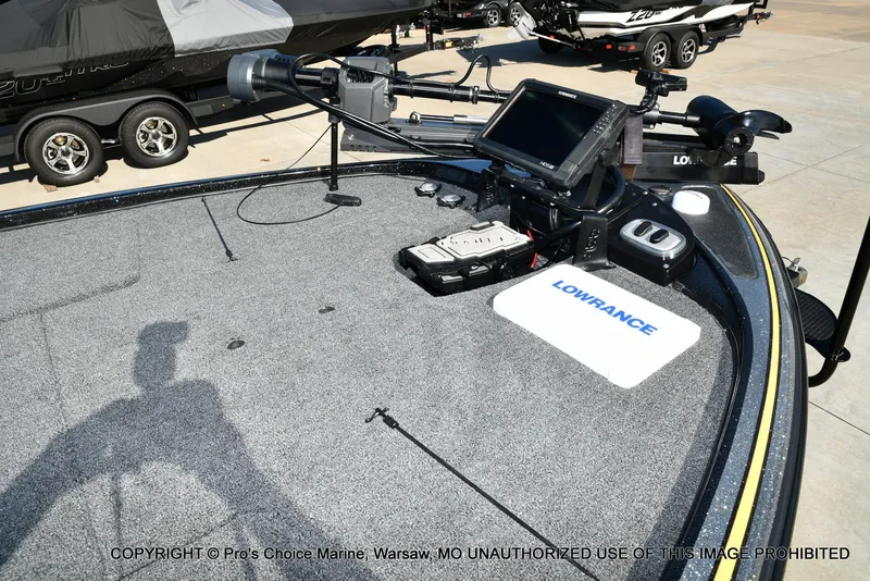 Slide: The Image of Nitro Z-8 w/250HP Mercury Pro-XS 2015 - 3