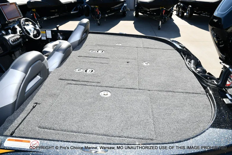 Slide: The Image of Nitro Z-8 w/250HP Mercury Pro-XS 2015 - 46