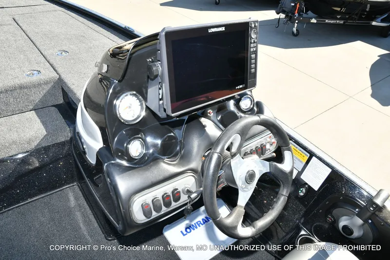 Slide: The Image of Nitro Z-8 w/250HP Mercury Pro-XS 2015 - 49