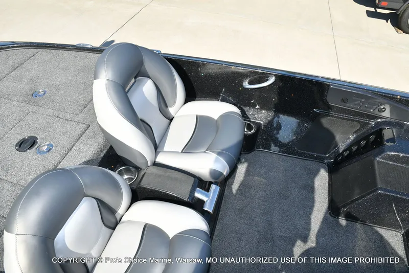 Slide: The Image of Nitro Z-8 w/250HP Mercury Pro-XS 2015 - 52