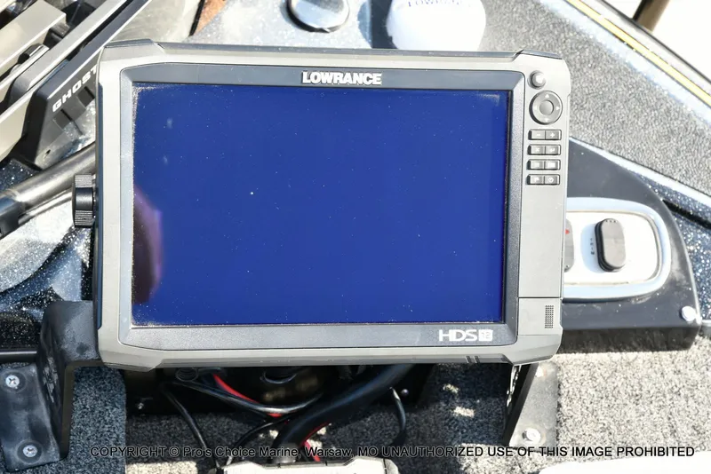 Slide: The Image of Nitro Z-8 w/250HP Mercury Pro-XS 2015 - 55