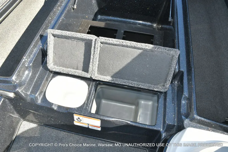 Slide: The Image of Nitro Z-8 w/250HP Mercury Pro-XS 2015 - 60