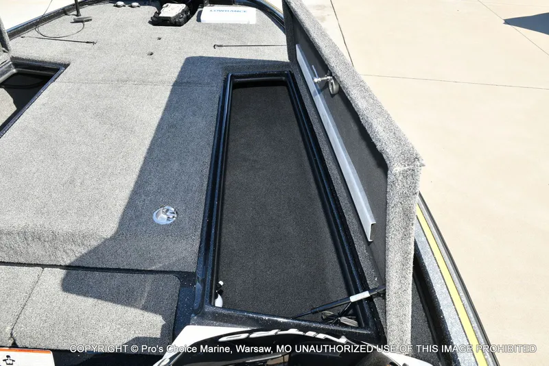 Slide: The Image of Nitro Z-8 w/250HP Mercury Pro-XS 2015 - 66