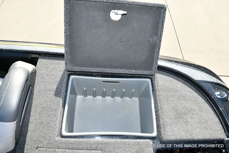 Slide: The Image of Nitro Z-8 w/250HP Mercury Pro-XS 2015 - 70