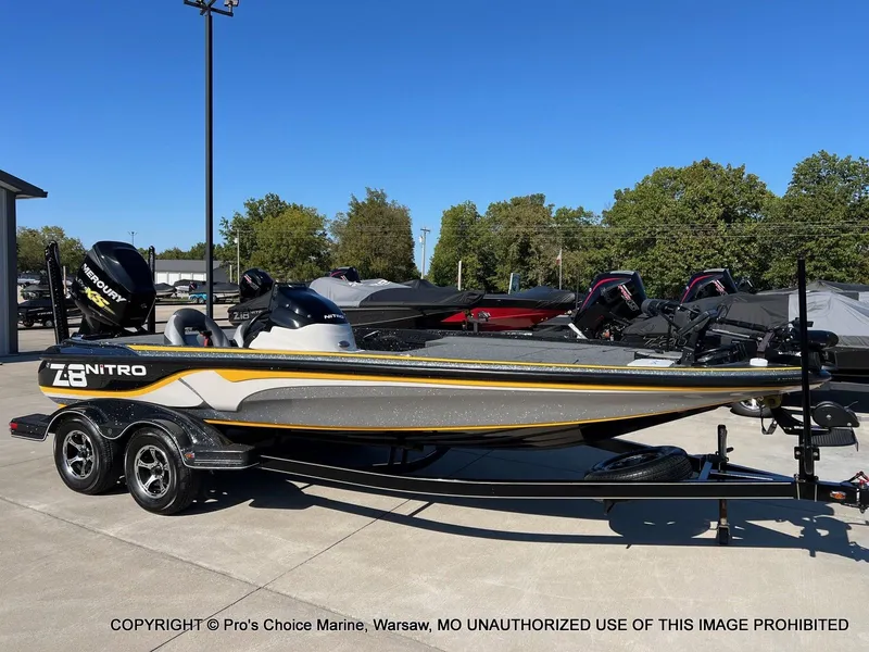 Slide: The Image of Nitro Z-8 w/250HP Mercury Pro-XS 2015 - 80