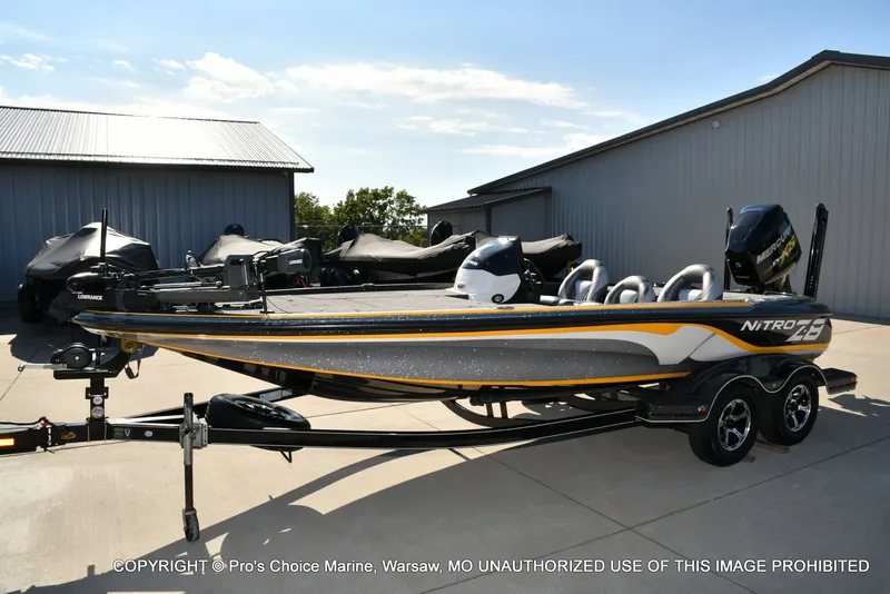 Slide: The Image of Nitro Z-8 w/250HP Mercury Pro-XS 2015 - 81