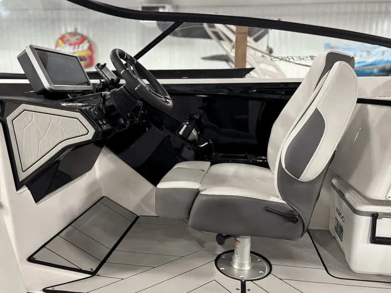 Slide: The Image of Yamaha 252XE 2025 - 13