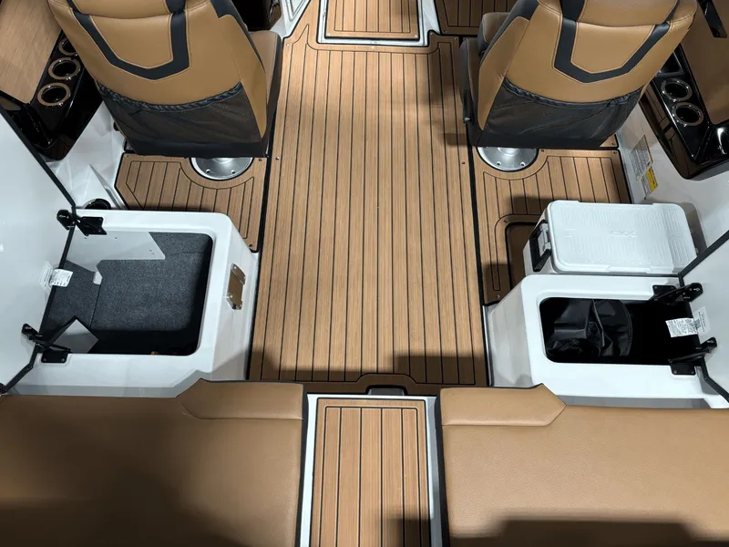 Slide: The Image of Yamaha 222SE 2026 - 20