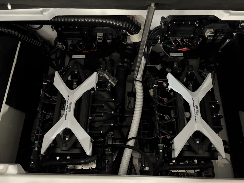 Slide: The Image of Yamaha 222SE 2026 - 24