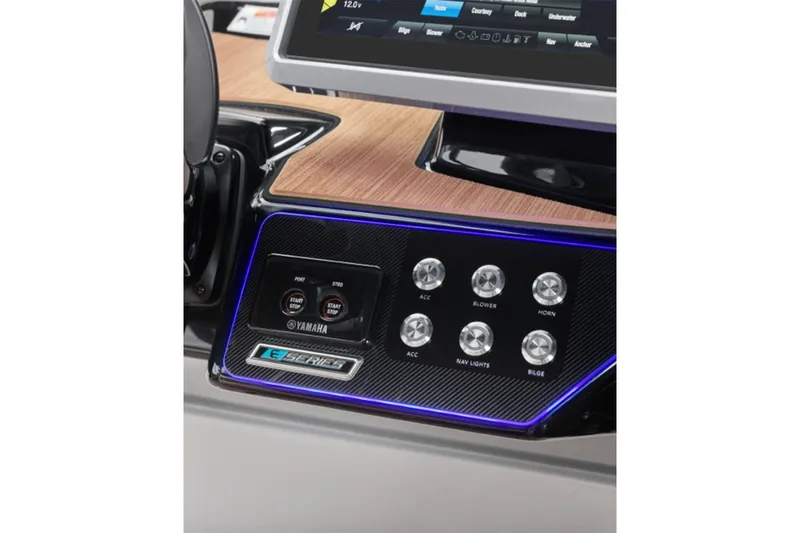 Slide: The Image of Yamaha 222SE 2026 - 35