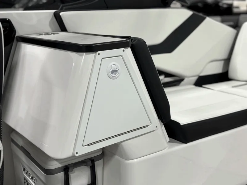 Slide: The Image of Yamaha 252SD 2026 - 16