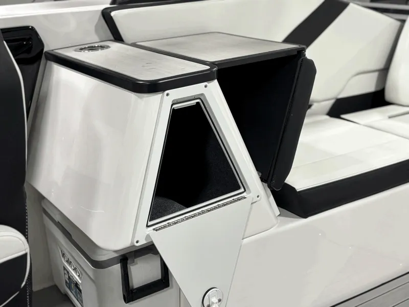 Slide: The Image of Yamaha 252SD 2026 - 17