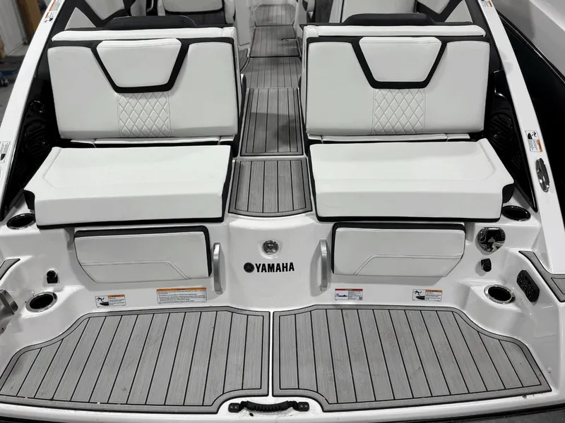 Slide: The Image of Yamaha 252SD 2026 - 25