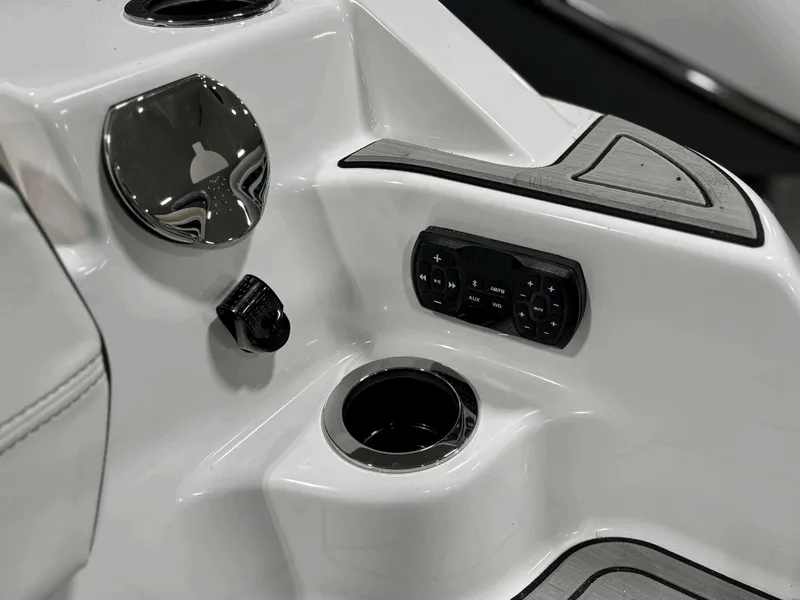 Slide: The Image of Yamaha 252SD 2026 - 26