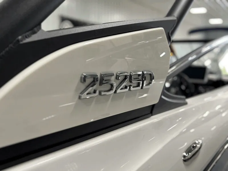 Slide: The Image of Yamaha 252SD 2026 - 30