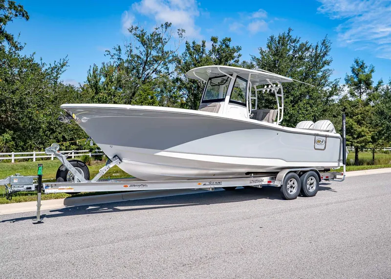 Slide: The Image of Sea Hunt ULTRA 285CB 2026 - 1