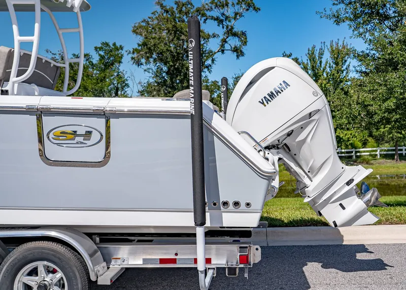 Slide: The Image of Sea Hunt ULTRA 285CB 2026 - 3