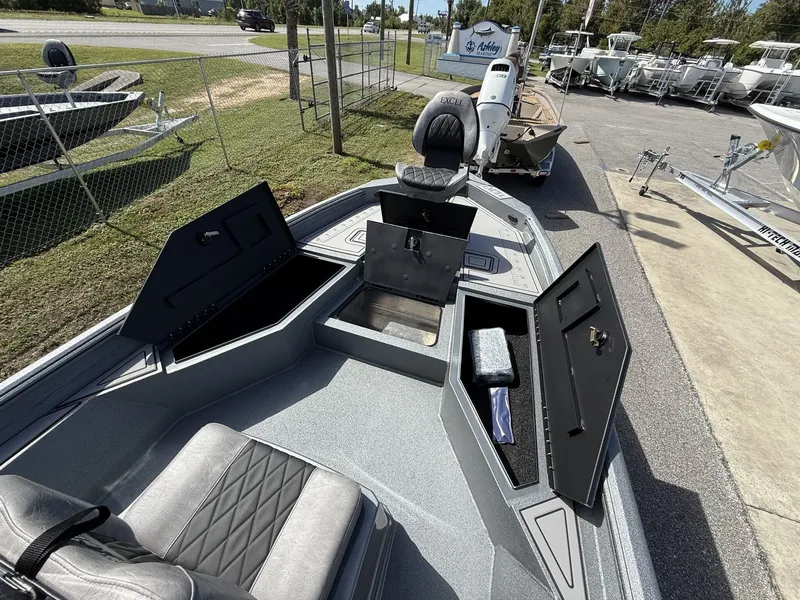 Slide: The Image of Excel 220 Bay Pro Elite 2026 - 5