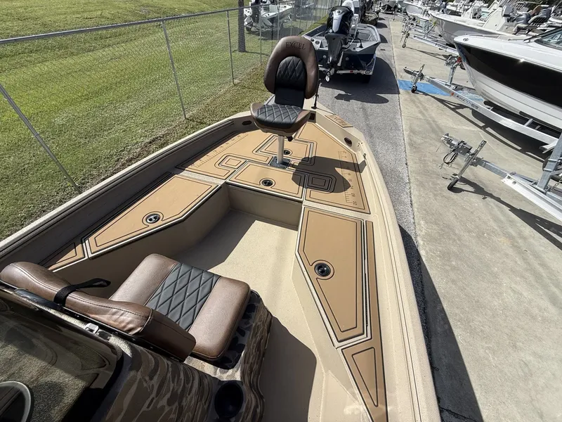 Slide: The Image of Excel Bay Pro 203 203 ELITE 2026 - 5