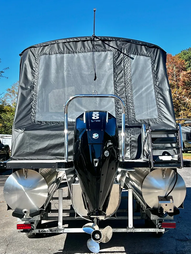 Slide: The Image of Avalon LSZ 25' Entertainer Triple-Toon - INCOMING! 2026 - 11