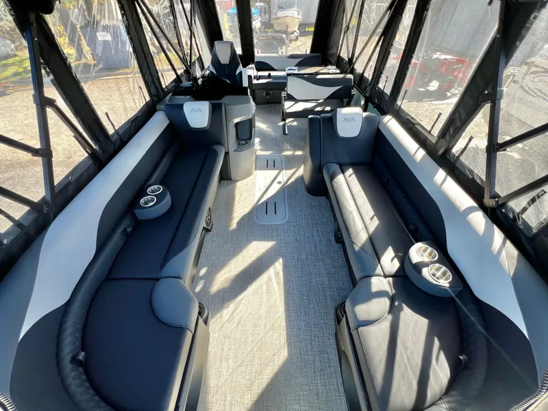 Slide: The Image of Avalon LSZ 25' Entertainer Triple-Toon - INCOMING! 2026 - 15