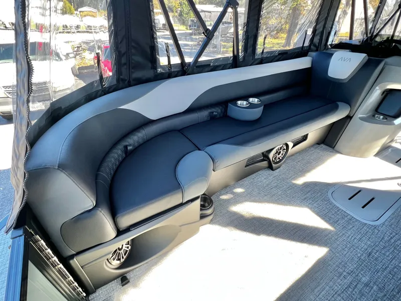 Slide: The Image of Avalon LSZ 25' Entertainer Triple-Toon - INCOMING! 2026 - 16