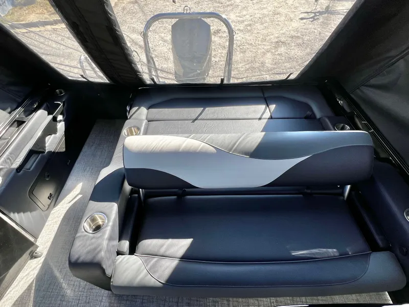 Slide: The Image of Avalon LSZ 25' Entertainer Triple-Toon - INCOMING! 2026 - 22