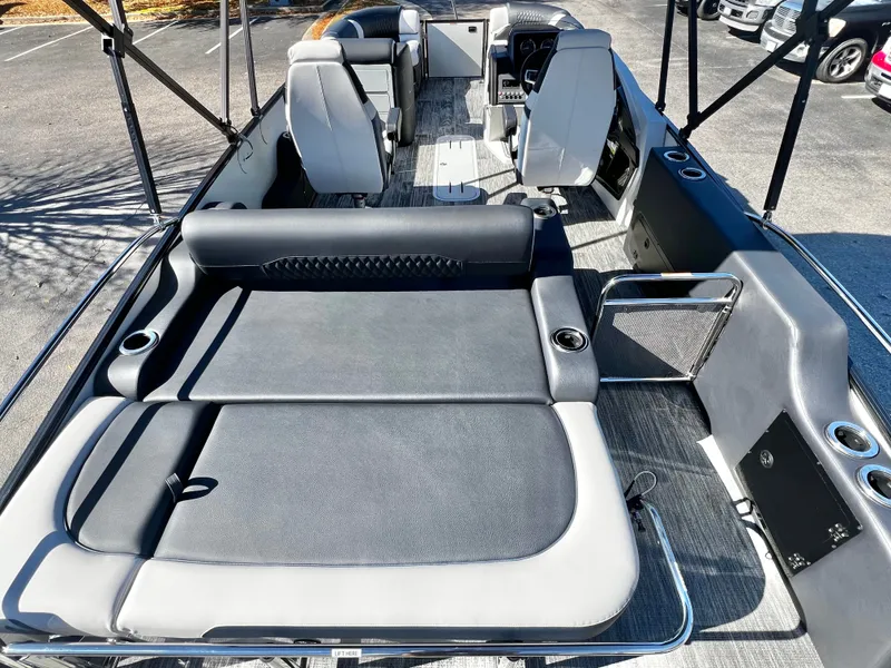 Slide: The Image of Avalon Catalina 23' Versatile Rear Bench Triple-Toon - INCOMING! 2026 - 19