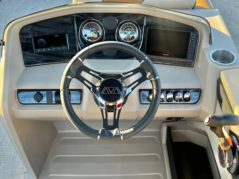 Slide: The Image of Avalon LSZ 23' Elite 2026 - 23