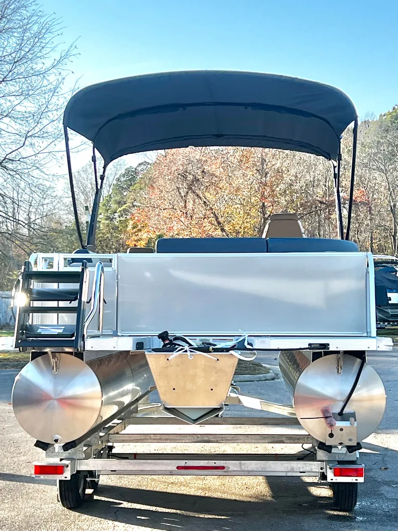 Slide: The Image of Avalon LSZ 23' Elite 2026 - 4