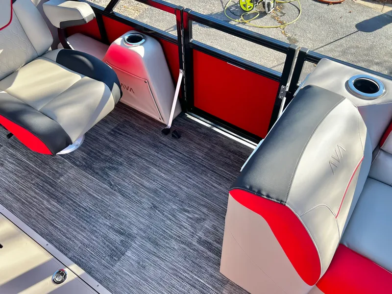 Slide: The Image of Avalon Venture 85 23' Quad Lounge Triple-Toon - INCOMING! 2026 - 12