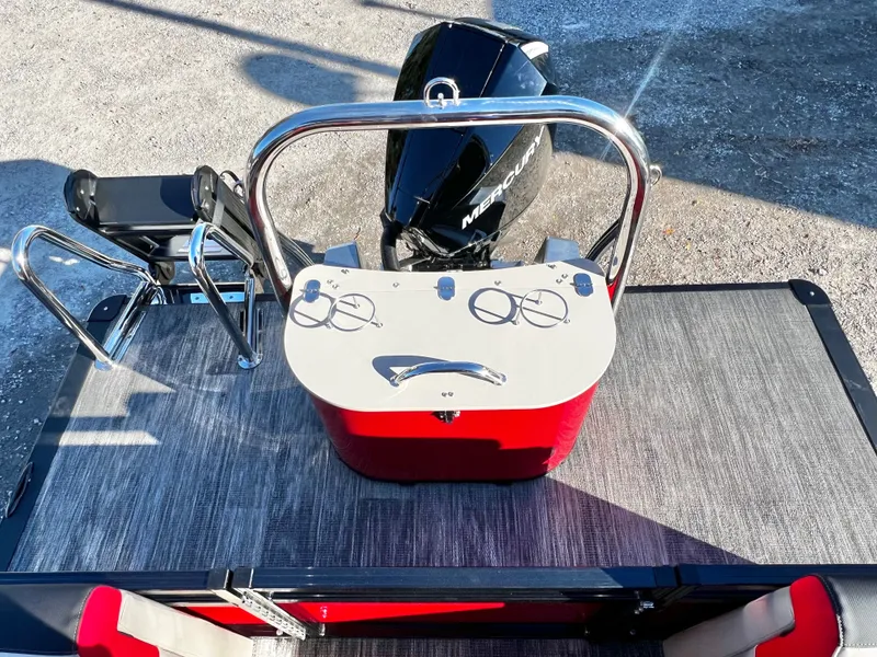 Slide: The Image of Avalon Venture 85 23' Quad Lounge Triple-Toon - INCOMING! 2026 - 18