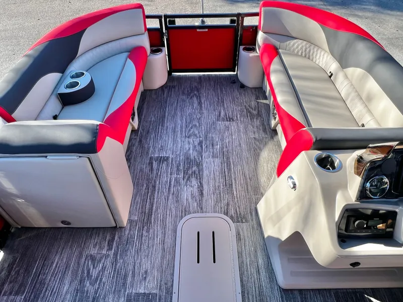 Slide: The Image of Avalon Venture 85 23' Quad Lounge Triple-Toon - INCOMING! 2026 - 26