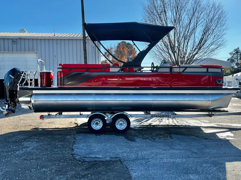 Slide: The Image of Avalon Venture 85 23' Quad Lounge Triple-Toon - INCOMING! 2026 - 6