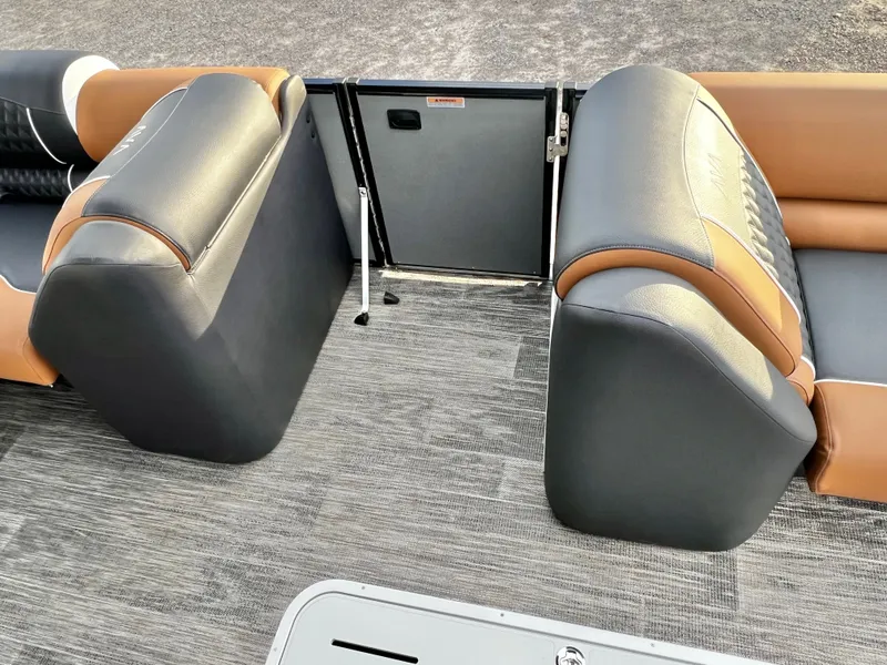 Slide: The Image of Avalon Excalibur LTD 25' Flex Lounge Triple-Toon - IN STOCK 2026 - 12