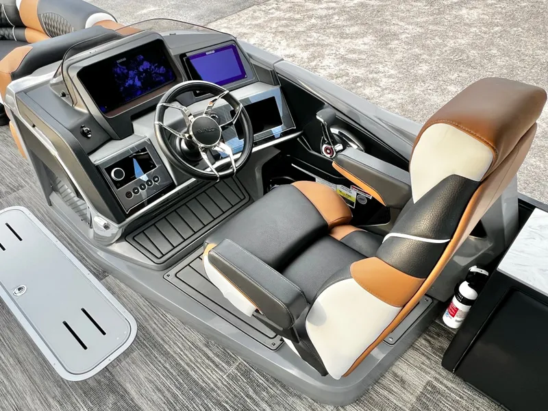 Slide: The Image of Avalon Excalibur LTD 25' Flex Lounge Triple-Toon - IN STOCK 2026 - 29