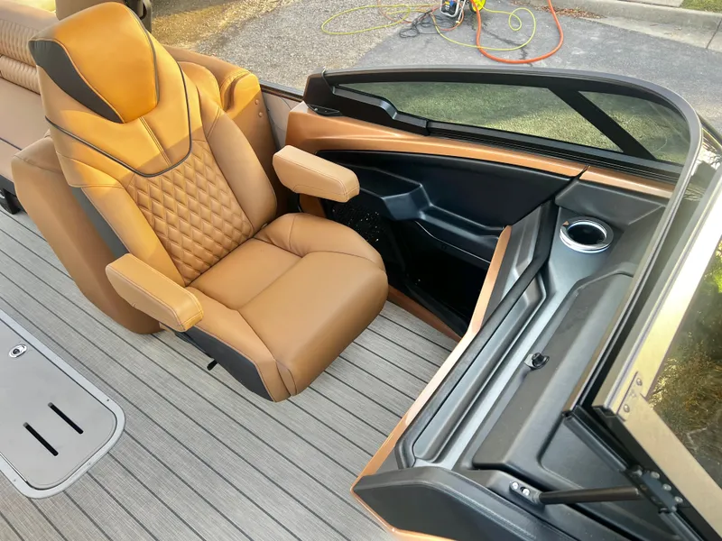 Slide: The Image of Avalon Catalina 25' Quad Lounge Windshield Triple-Toon 2026 - 13