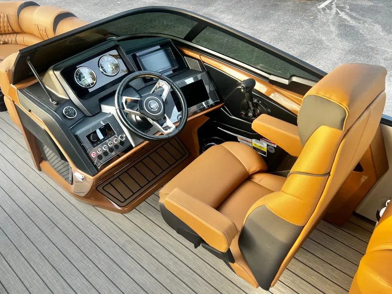 Slide: The Image of Avalon Catalina 25' Quad Lounge Windshield Triple-Toon 2026 - 23