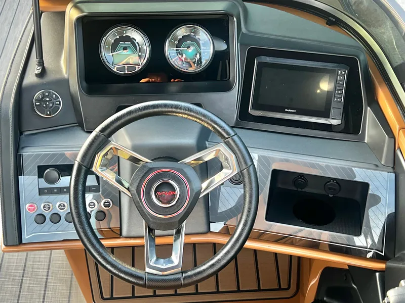 Slide: The Image of Avalon Catalina 25' Quad Lounge Windshield Triple-Toon 2026 - 24