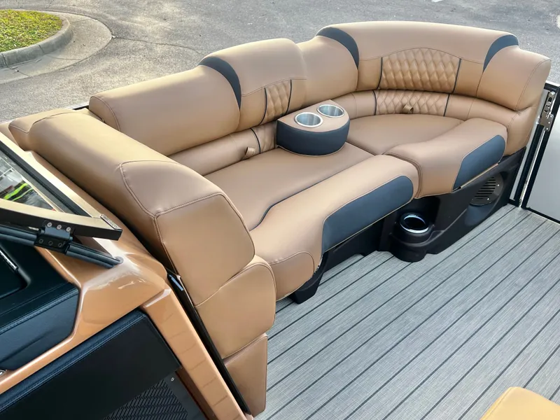 Slide: The Image of Avalon Catalina 25' Quad Lounge Windshield Triple-Toon 2026 - 27