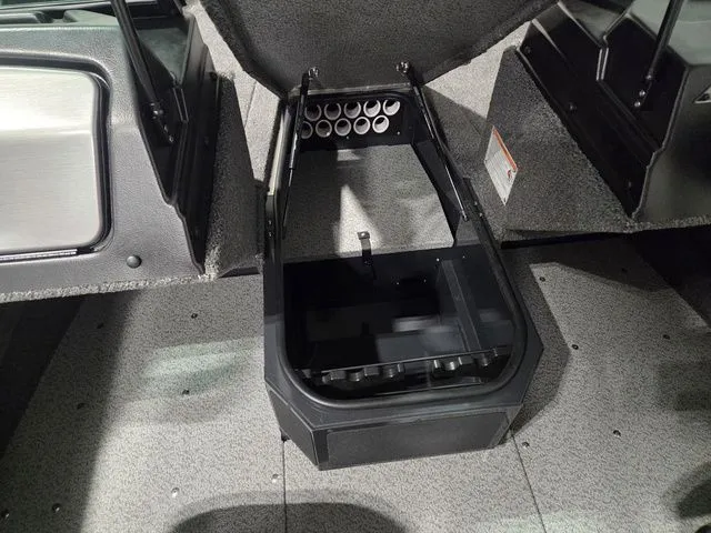 Slide: The Image of Lund 1775 Adventure Sport 2026 - 17