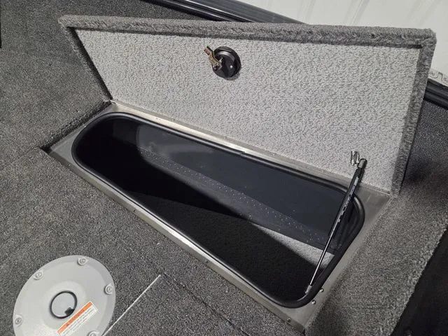 Slide: The Image of Lund 1775 Adventure Sport 2026 - 19