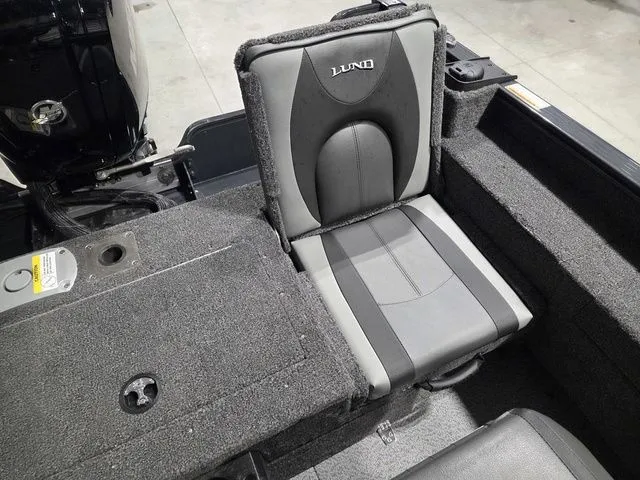 Slide: The Image of Lund 1775 Adventure Sport 2026 - 6